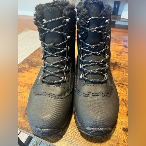 all in motion Other - Men’s Black Winter/Snow Boots with Fur Lining size 7